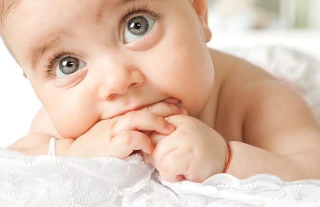 5 Aylık Bebek Gelişimi: Beslenme, Uyku ve Motor Beceriler image