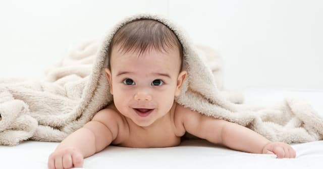 3 Aylık Bebek Gelişimi: Kilo, Boy, Beslenme ve Bakım Rehberi image
