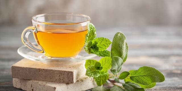 Öksürüğü En Hızlı Geçiren Doğal Tarif: Mandalina Çayı image