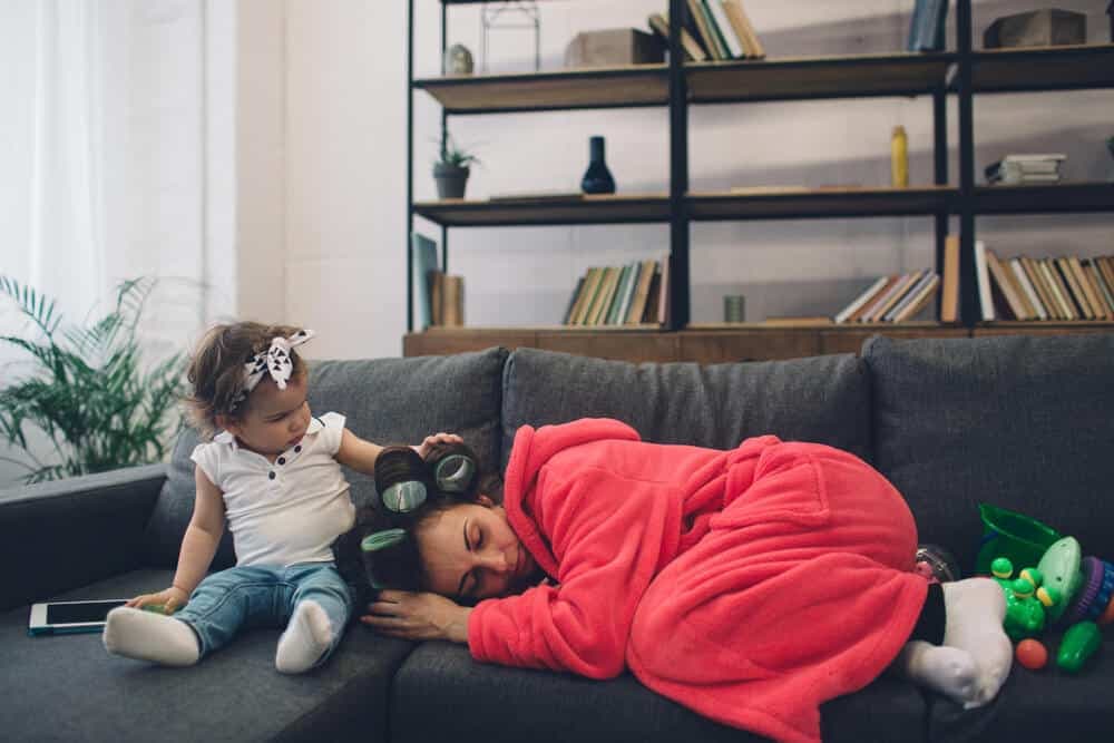 Lohusalıkta Yapılmaması Gerekenler Listesi! kapak resmi