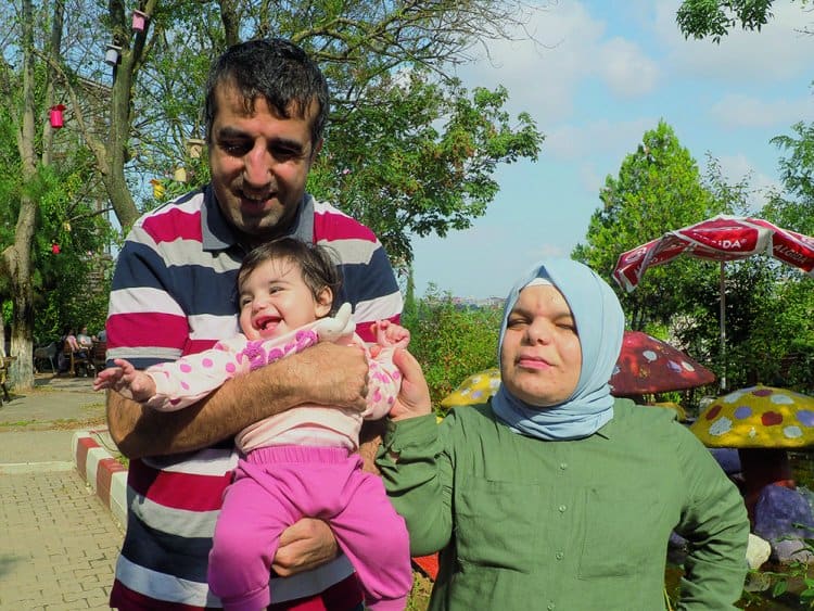 Onlar İçin En Güzel Şey Kızlarının Kokusu!