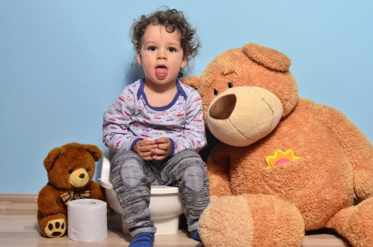 1 aylık bebeklerde yeşil kaka
