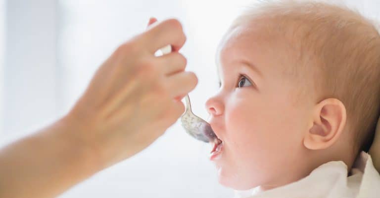 bebekleri-hastaliklardan-koruyan-besinler